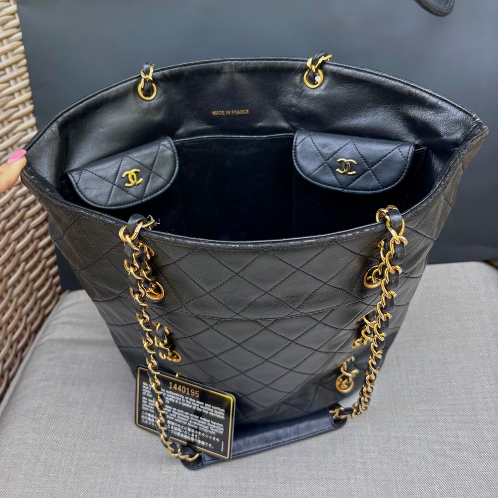 Authentic CHANEL RARE black lambskin quilted double pocket CC chain bucket bag